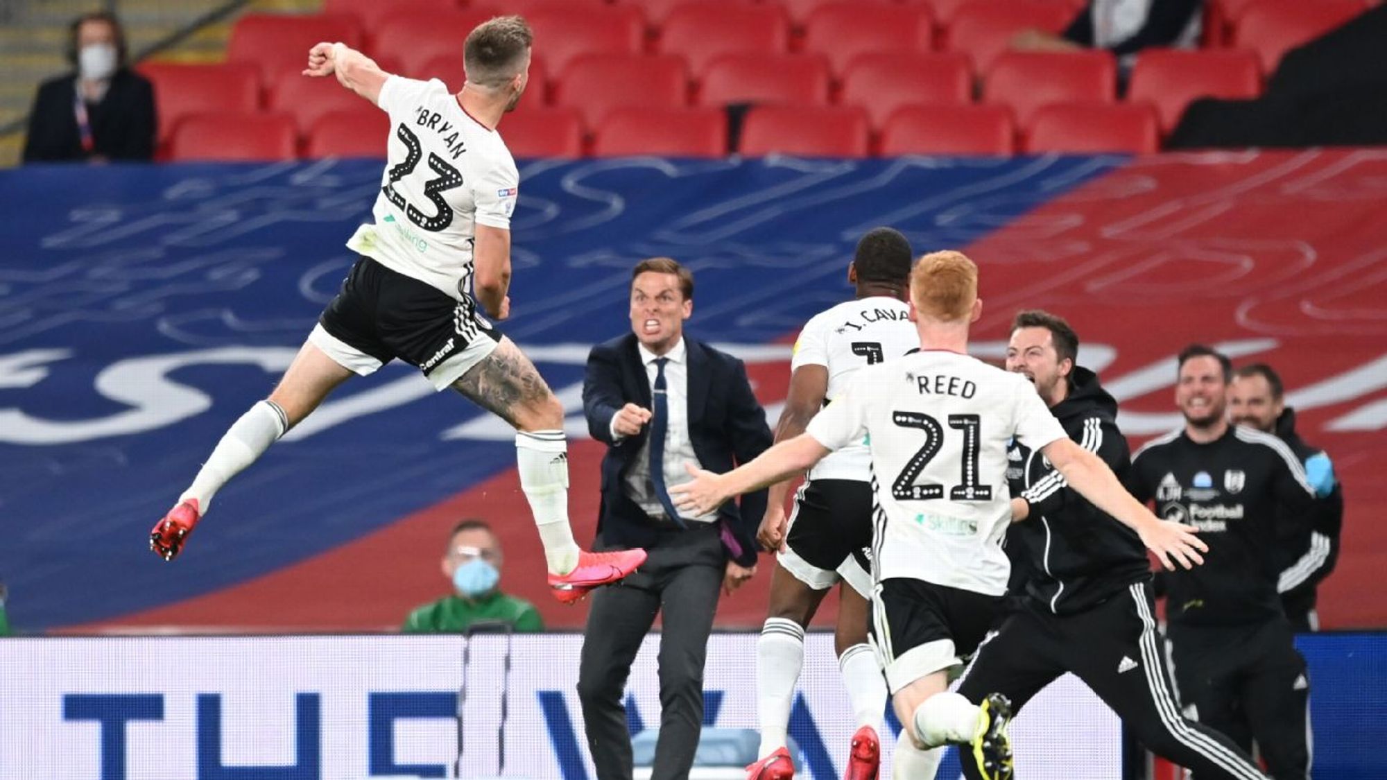 次显示了巴 次显示了巴